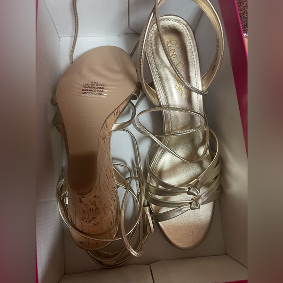 Lilly Pulitzer Casey Wedge 8.5 - Picture 3 of 4